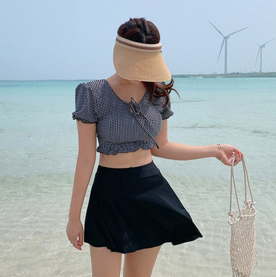 Damen Cropped Oberteil mit Rüschensaum und charmantem Karomuster EB