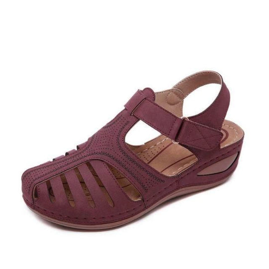 Ausgeschnittene Leder-Sandalen mit Knöchelriemen EB EB