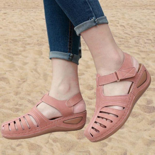 Ausgeschnittene Leder-Sandalen mit Knöchelriemen EB EB