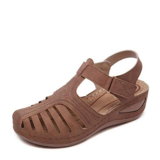 Ausgeschnittene Leder-Sandalen mit Knöchelriemen EB EB