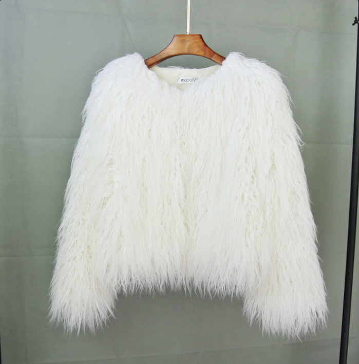 EB | Fluffy Kurze Jacke