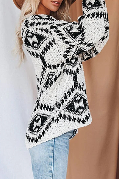 EB | Geometrischer Strick V-Ausschnitt Pullover