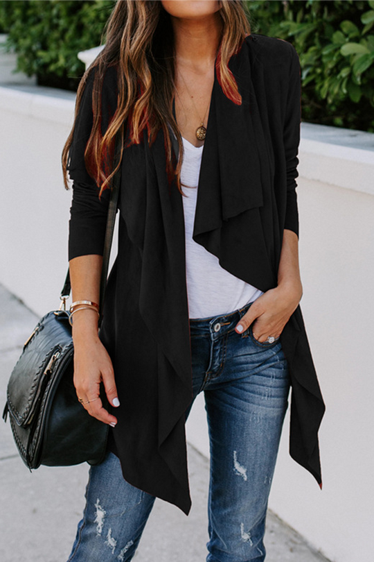 EB | Schicke und Vielseitige Winter Strickjacke