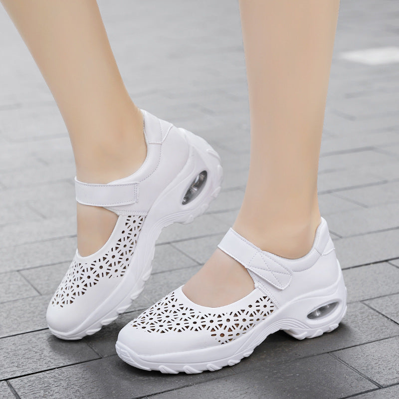 Damen nan perforierter Riemchenschuh mit Luftkissenprofil und Klettverschluss EB