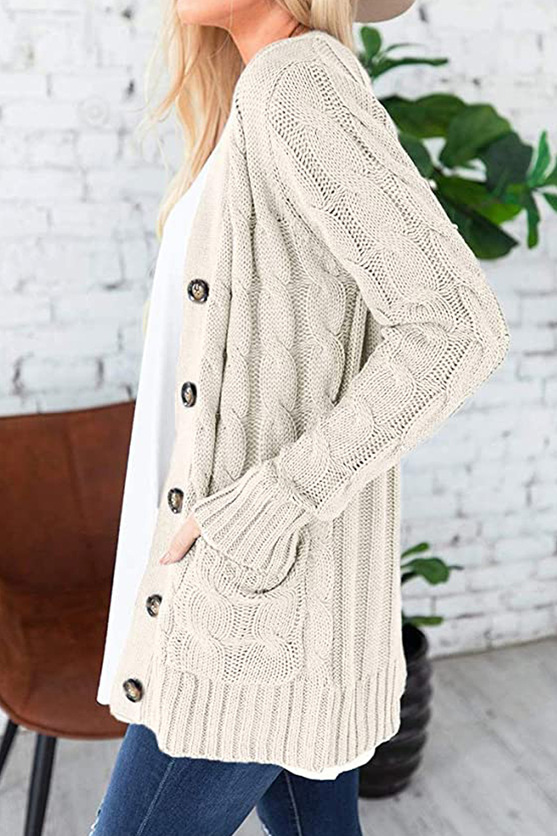 EB | Zeitlose und Elegante Strickjacke Winter