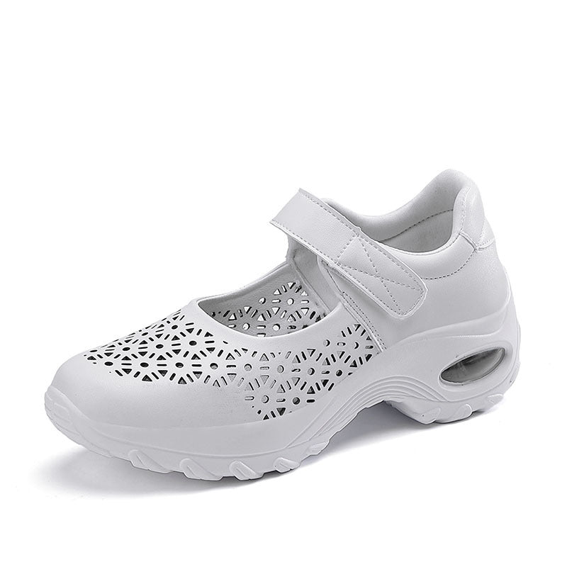 Damen nan perforierter Riemchenschuh mit Luftkissenprofil und Klettverschluss EB