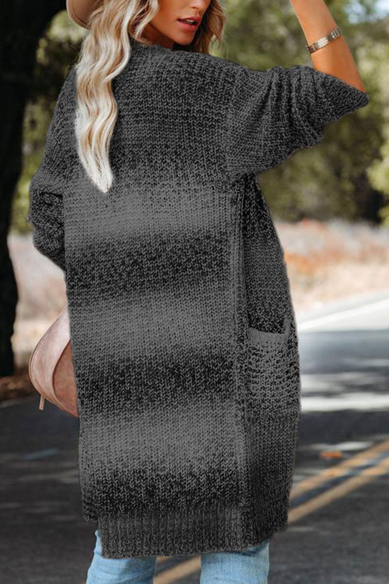 EB | Maßgeschneiderte und Elegante Winter Strickjacke