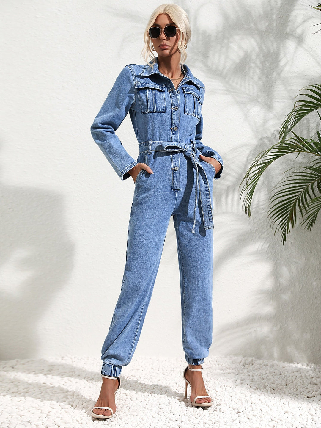 EB | Denim Overall Knopfront Klappentaschen Passender Gürtel Gekrempelte Ärmel