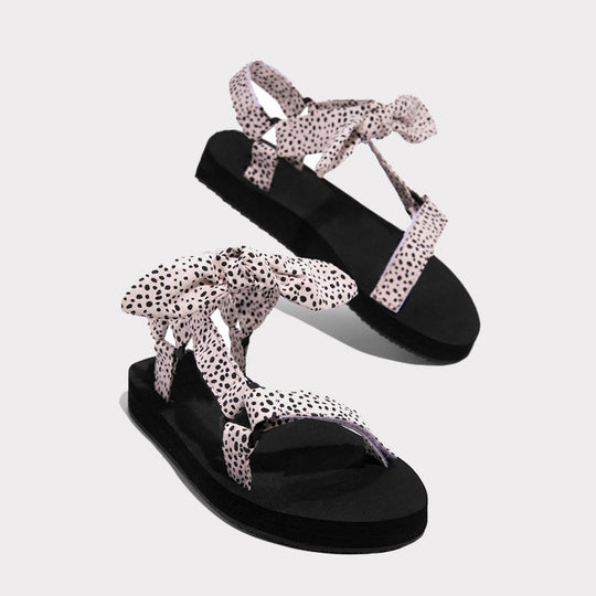 EB | Leger mit Bogen Offene Schuhe