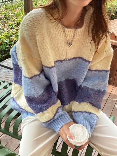 EB | Gestreiftes Sweatshirt mit Rundhalsausschnitt