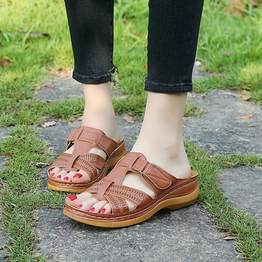 Damen Komfortable Clogs mit dekorativen Riemen EB