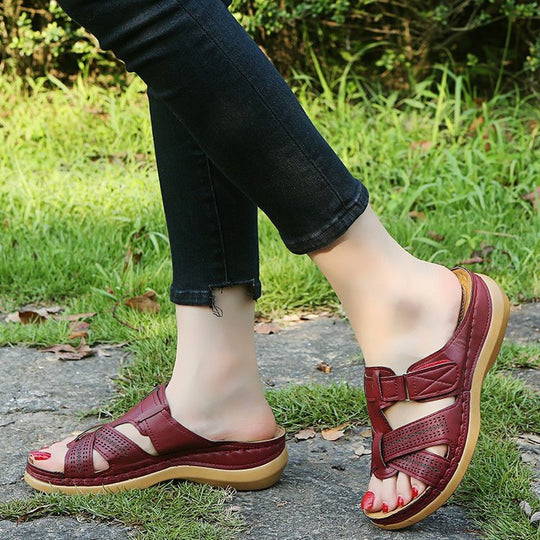 Damen Komfortable Clogs mit dekorativen Riemen EB