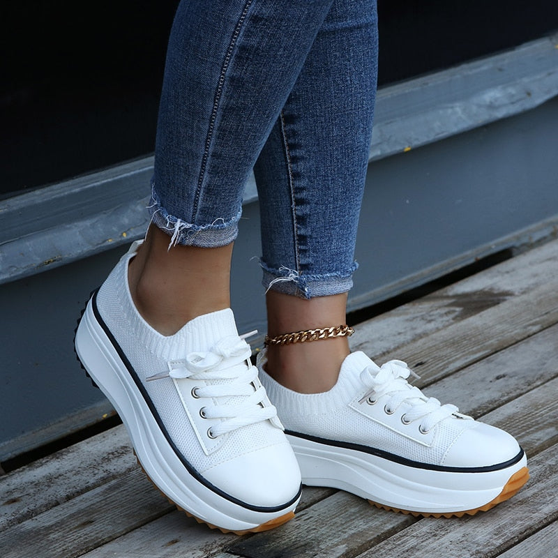 Thora Stilvolle Sneakers mit Dickeren Sohlen und Verstellbaren Schnürsenkeln EB