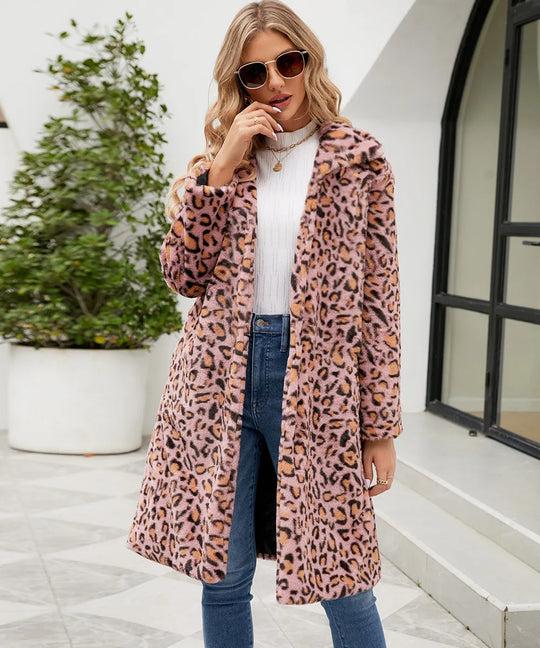 EB | Plüschjacke mit Leopardenmuster