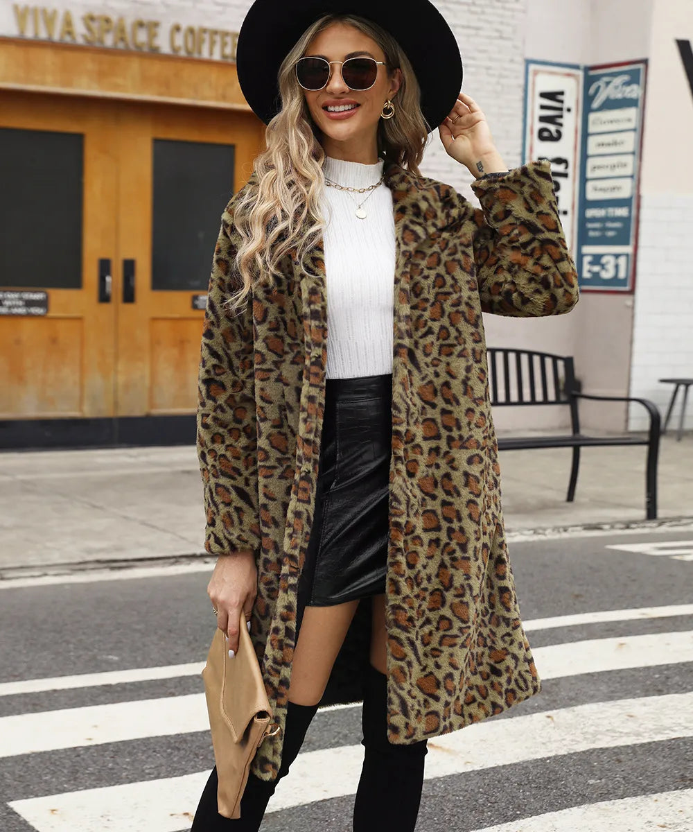 EB | Plüschjacke mit Leopardenmuster