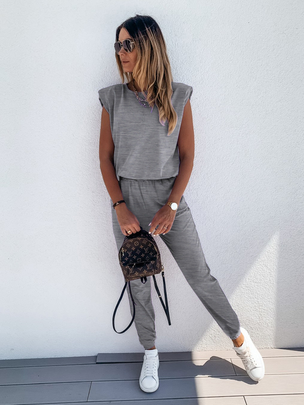Damen lässiger Jumpsuit mit weichem, elastischem Material und modischem Cut EB