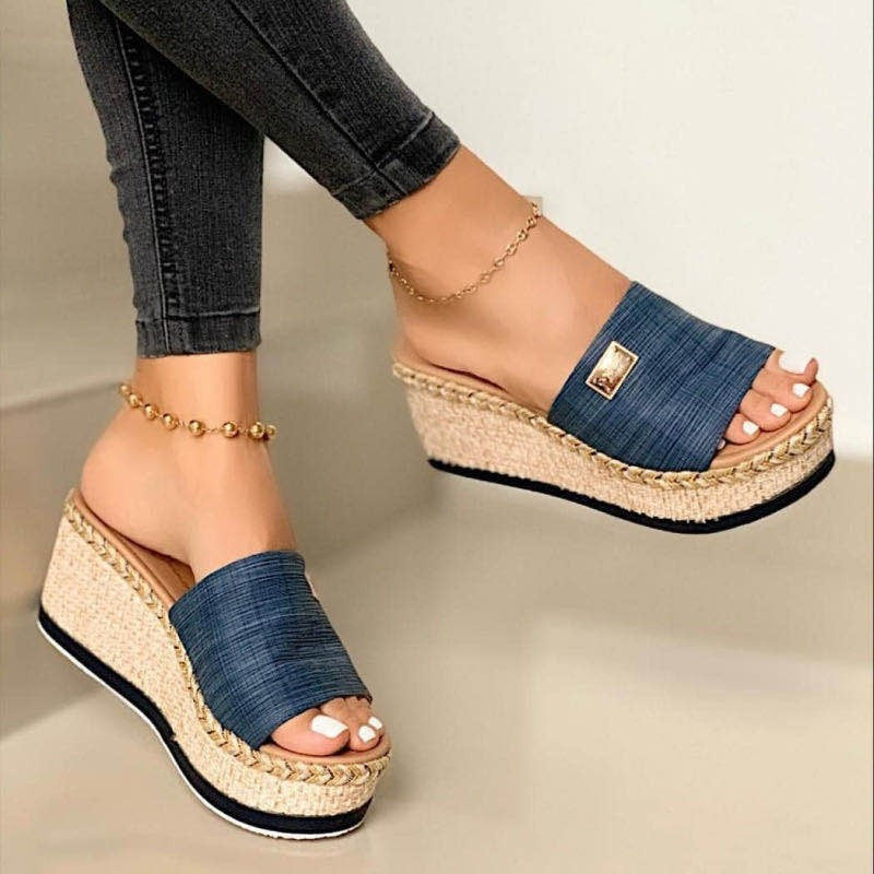 Damen Wedge-Pantoletten mit raffiniertem Riemendesign und bequemer Sohle EB