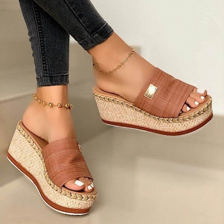 Damen Wedge-Pantoletten mit raffiniertem Riemendesign und bequemer Sohle EB