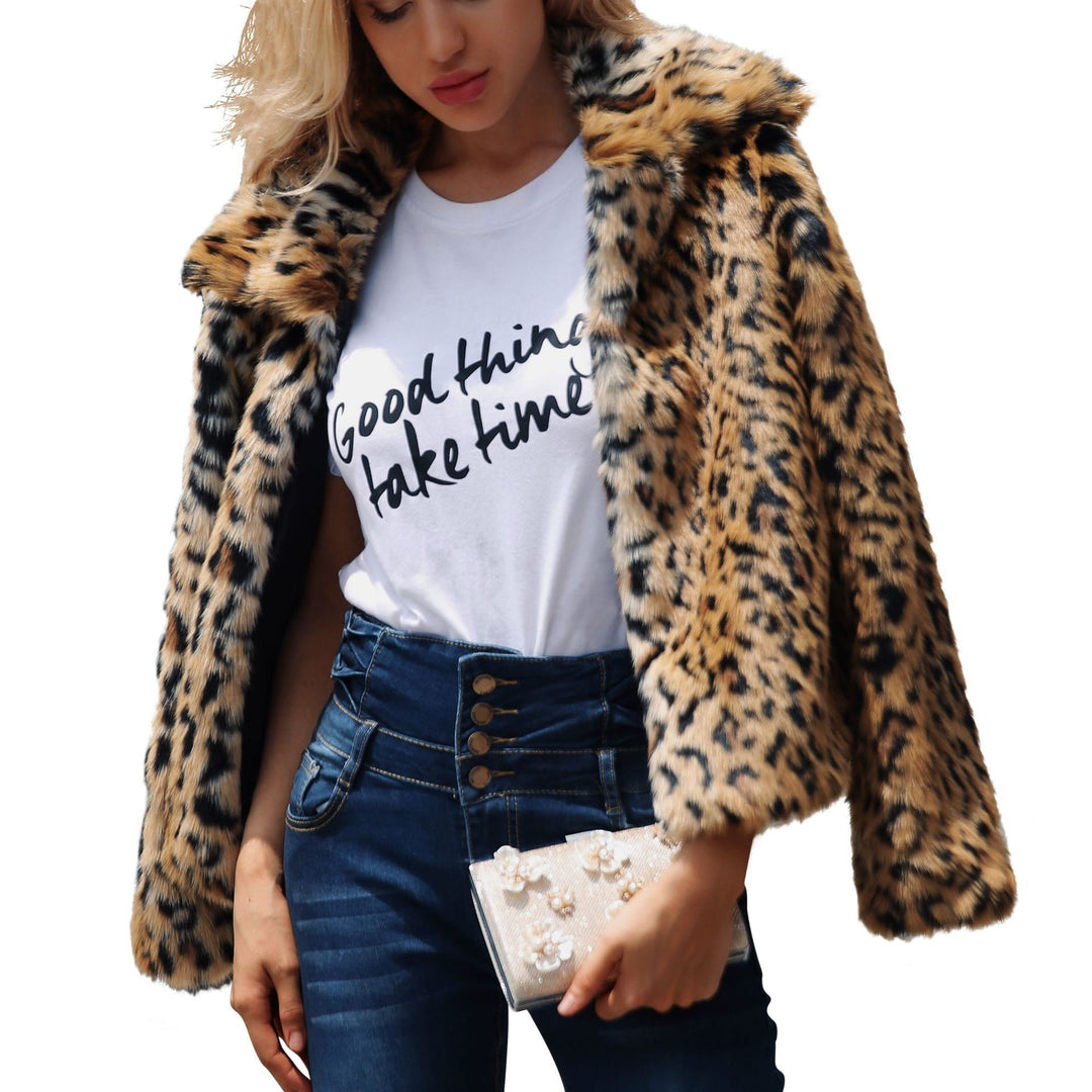 Damen Kunstfelljacke im eleganten Leopardenmuster mit modischem Schnitt EB