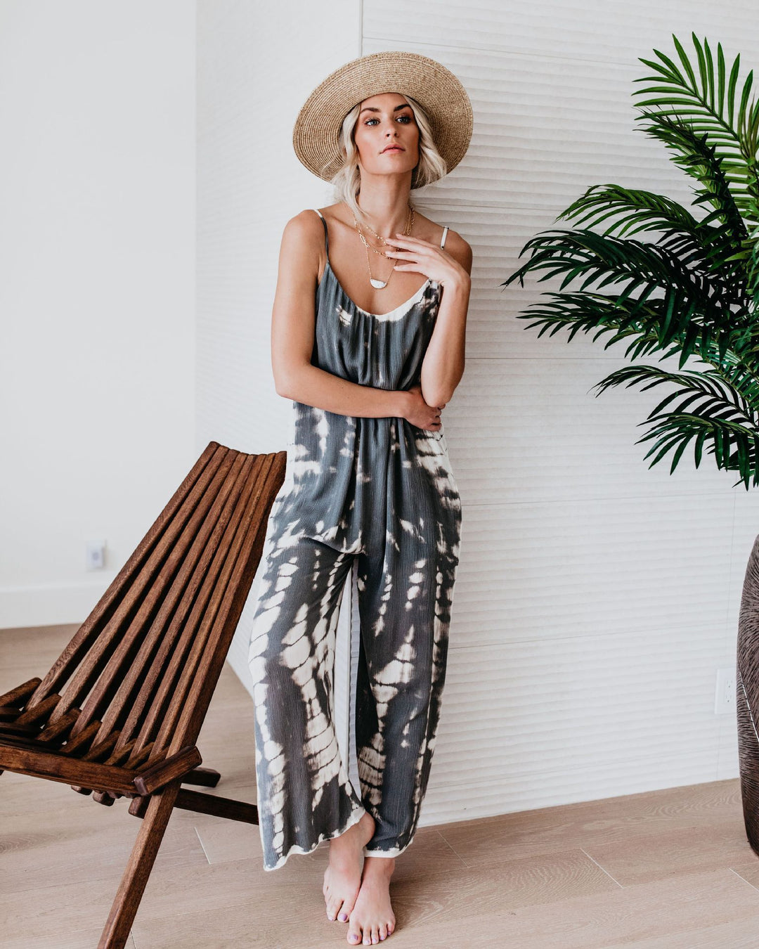Damen Lässiger Maxijumpsuit aus leichtem Stoff mit Tie-Dye-Muster EB