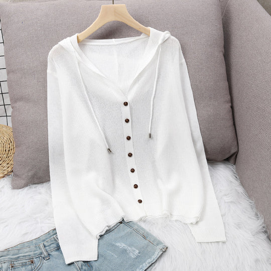 Damen Strickjacke mit Kapuze und eleganten Holzknöpfen EB