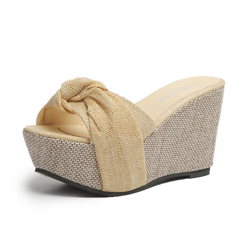 Damen Wedge-Sandaletten mit dekorativem Knoten und komfortablem Fußbett EB