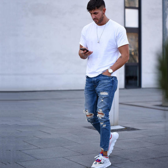 Herren modische Slim Fit Jeans mit angesagten Rissen und Verjüngung EB