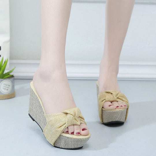 Damen Wedge-Sandaletten mit dekorativem Knoten und komfortablem Fußbett EB