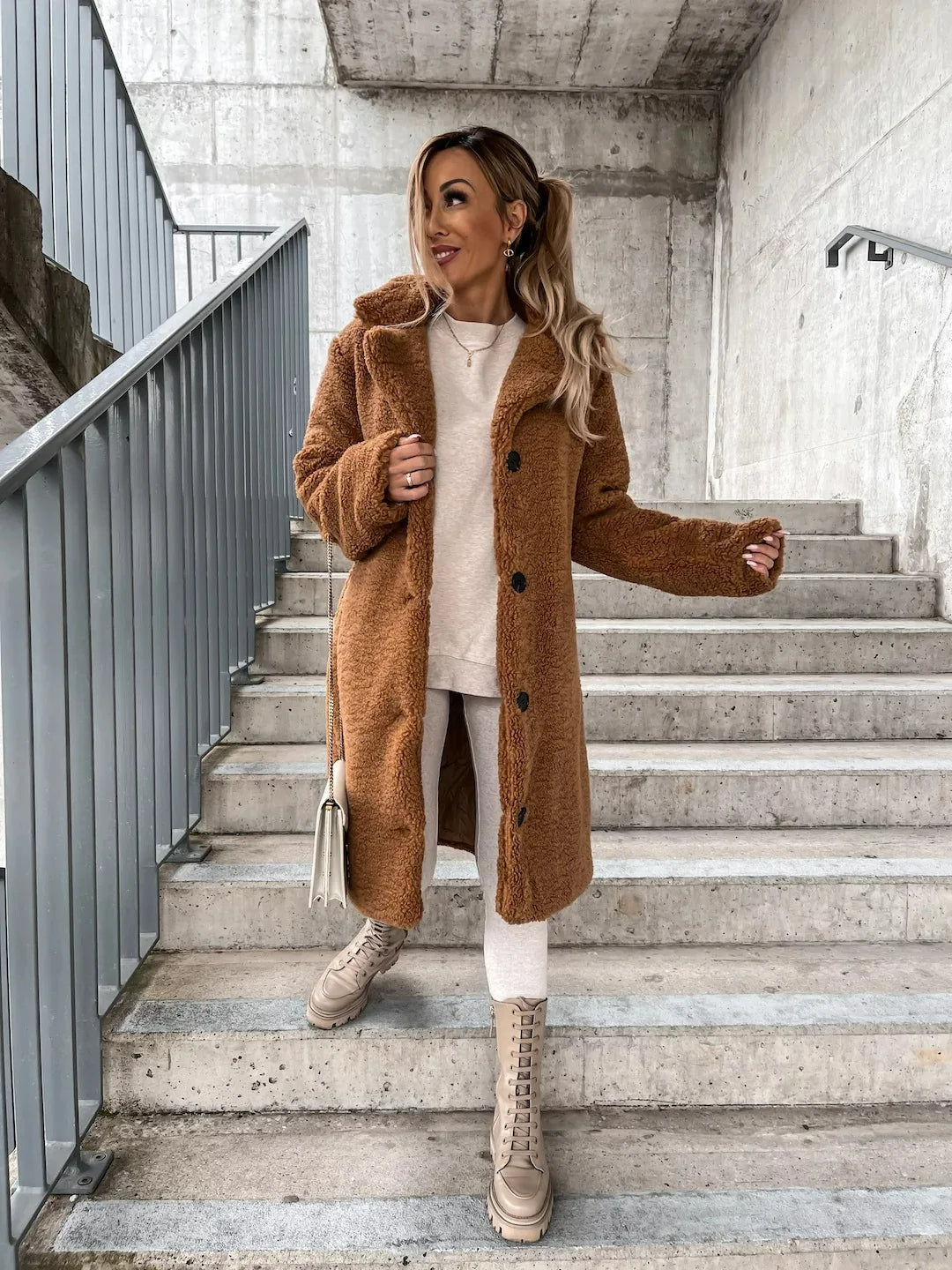 EB | Fell-Trenchcoat - stilvolle lange Damenoberbekleidung