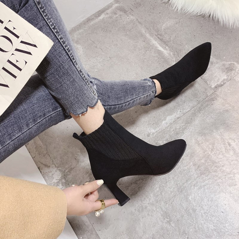 Damen nan spitze Ankleboots mit seitlichem Stretch-Einsatz und sculpted Blockabsatz EB