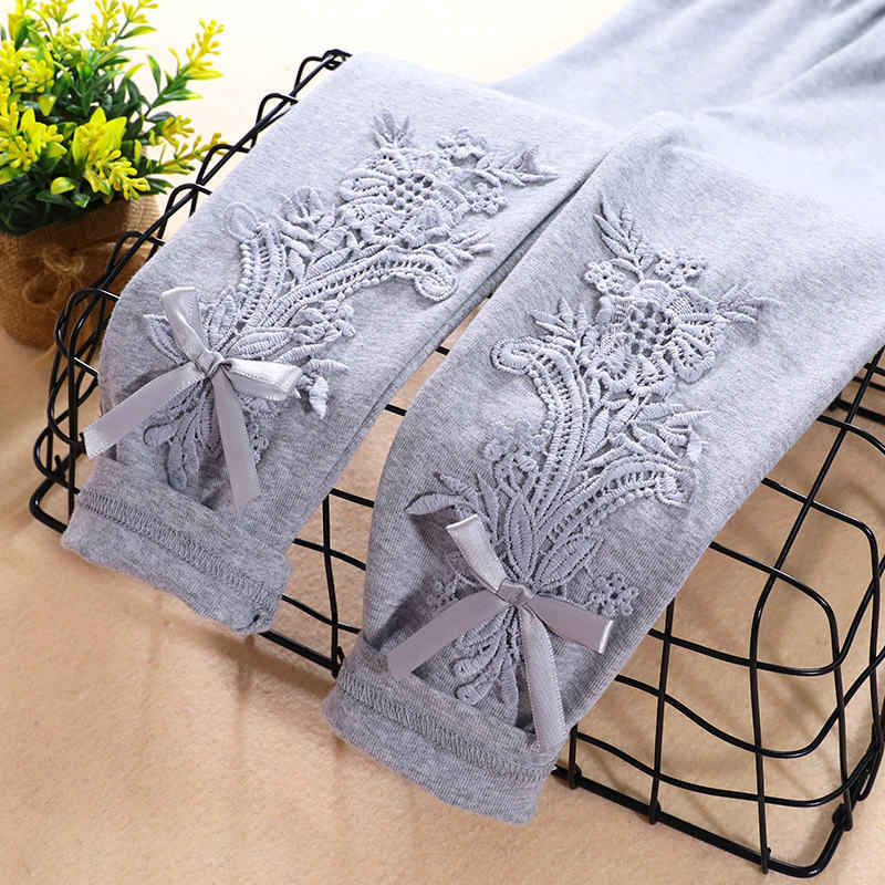 Damen Leggings mit elegantem Blumenstickdesign EB