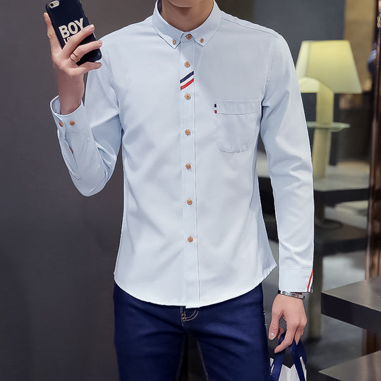 Herren nan tailliertes Button-Down-Hemd mit dezentem Tricolour-Besatz und bügelleichter Baumwollstretchqualität EB
