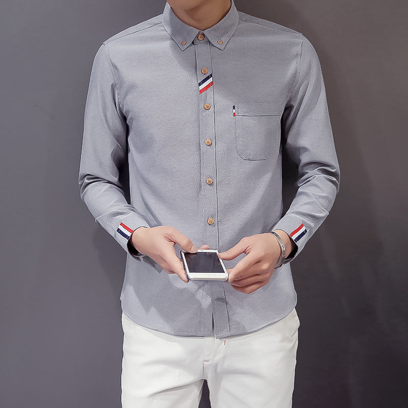 Herren nan tailliertes Button-Down-Hemd mit dezentem Tricolour-Besatz und bügelleichter Baumwollstretchqualität EB