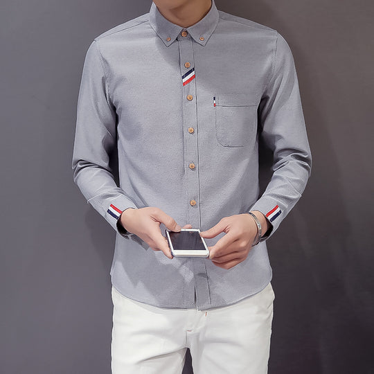 Herren nan tailliertes Button-Down-Hemd mit dezentem Tricolour-Besatz und bügelleichter Baumwollstretchqualität EB
