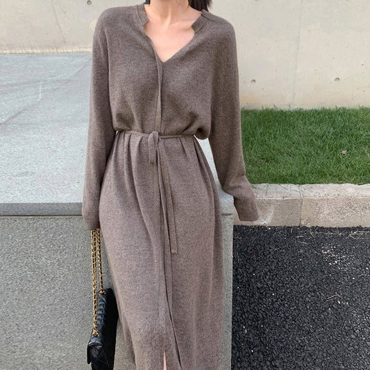 Damen Langstrickkleid mit Bindegürtel und V-Ausschnitt EB