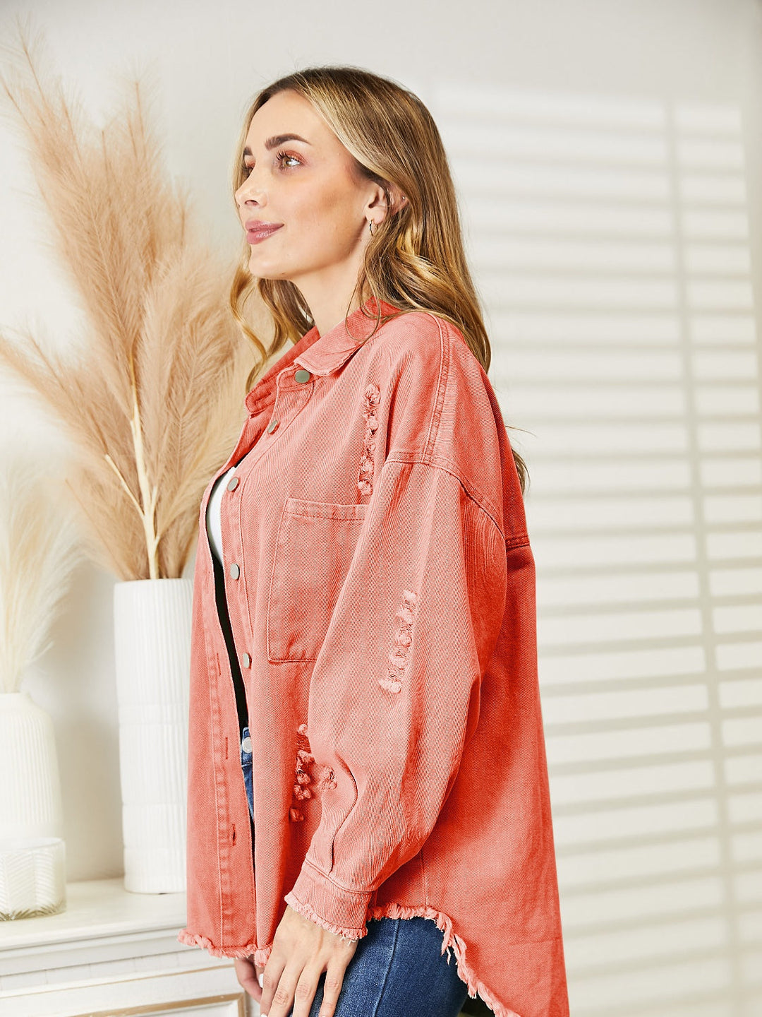EB | Zerrissene Rohsaum-Denimjacke