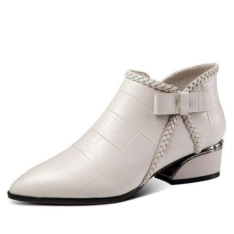 Damen elegante Ankle-Boots mit geflochtenem Detail und modischem Absatz EB
