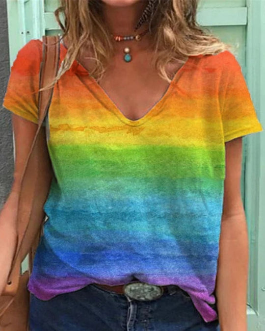 EB | Luftiges T-shirt mit V-ausschnitt und Regenbogenmuster