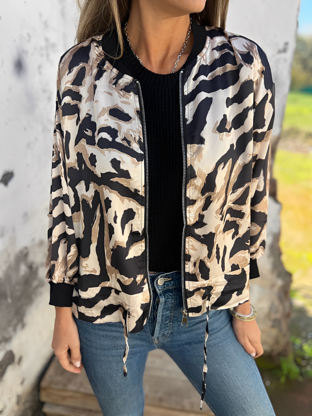 EB | Moderne Damenjacke mit Reißverschluss