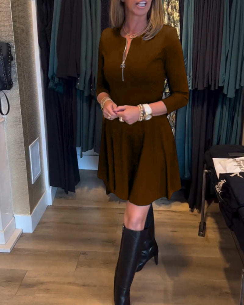 EB | Kleid mit Einfarbigem Reißverschluss