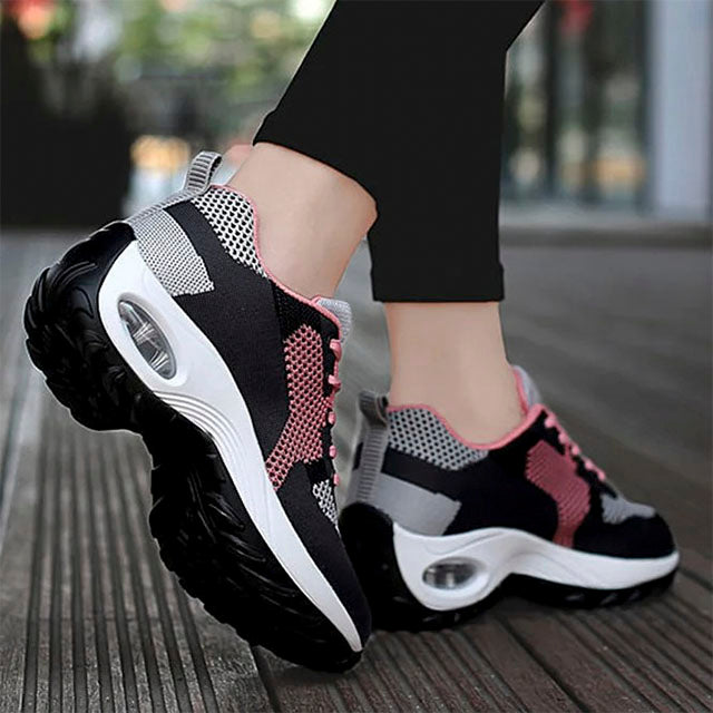 Atmungsaktive Farbblock-Sneaker EB