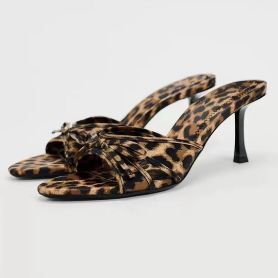 EB | High-Heeled Slippers mit Leopardenmuster
