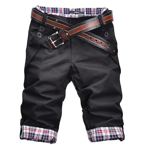 EB – Hochwertige Shorts mit Gürtel und Karomuster