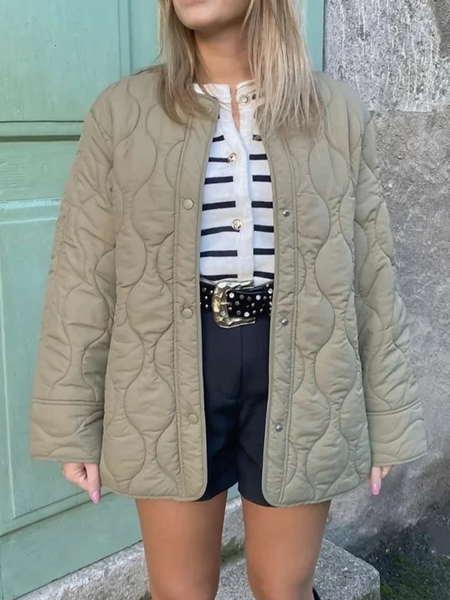 EB | Elegante Langarm-Steppjacke mit Ein-Knopf-Verschluss Ideal für Herbst/Winter