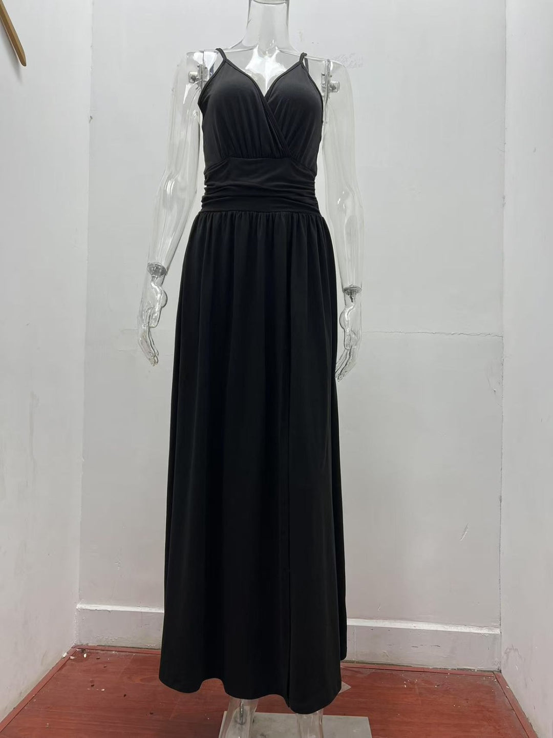 EB | V-Ausschnitt Hosenträger ärmellos sexy rückenfreies farblich passendes Kleid