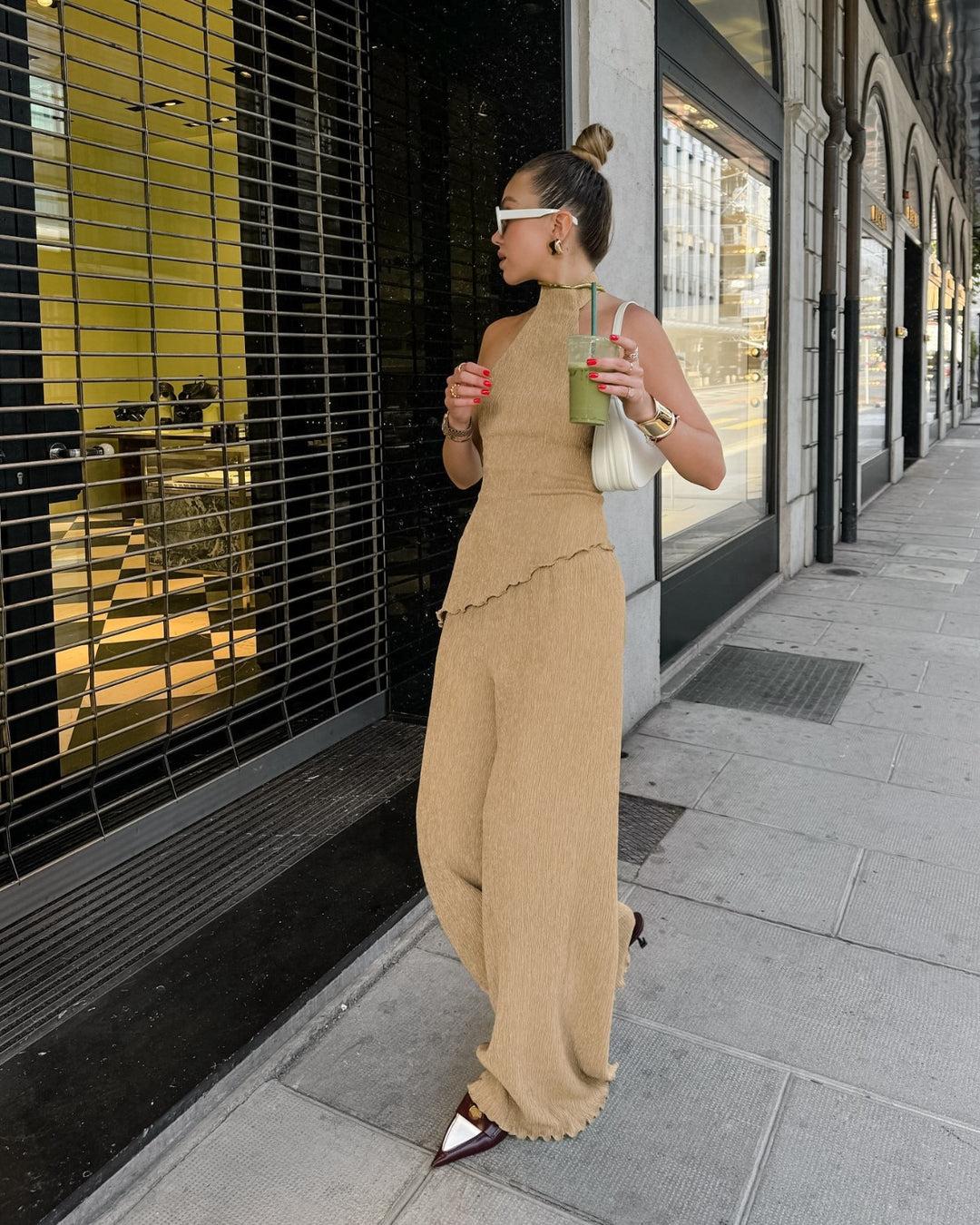 EB | Halsoberteil Hose mit weitem Bein zweiteiliges Set
