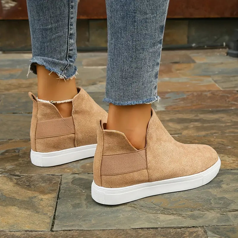 EB | Robuste Damenstiefel