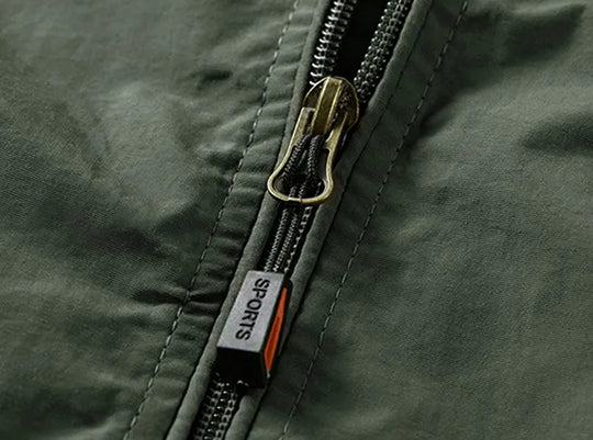 EB | Wasserdichte Outdoor Herrenjacke mit Abnehmbarem Kapuzenverband