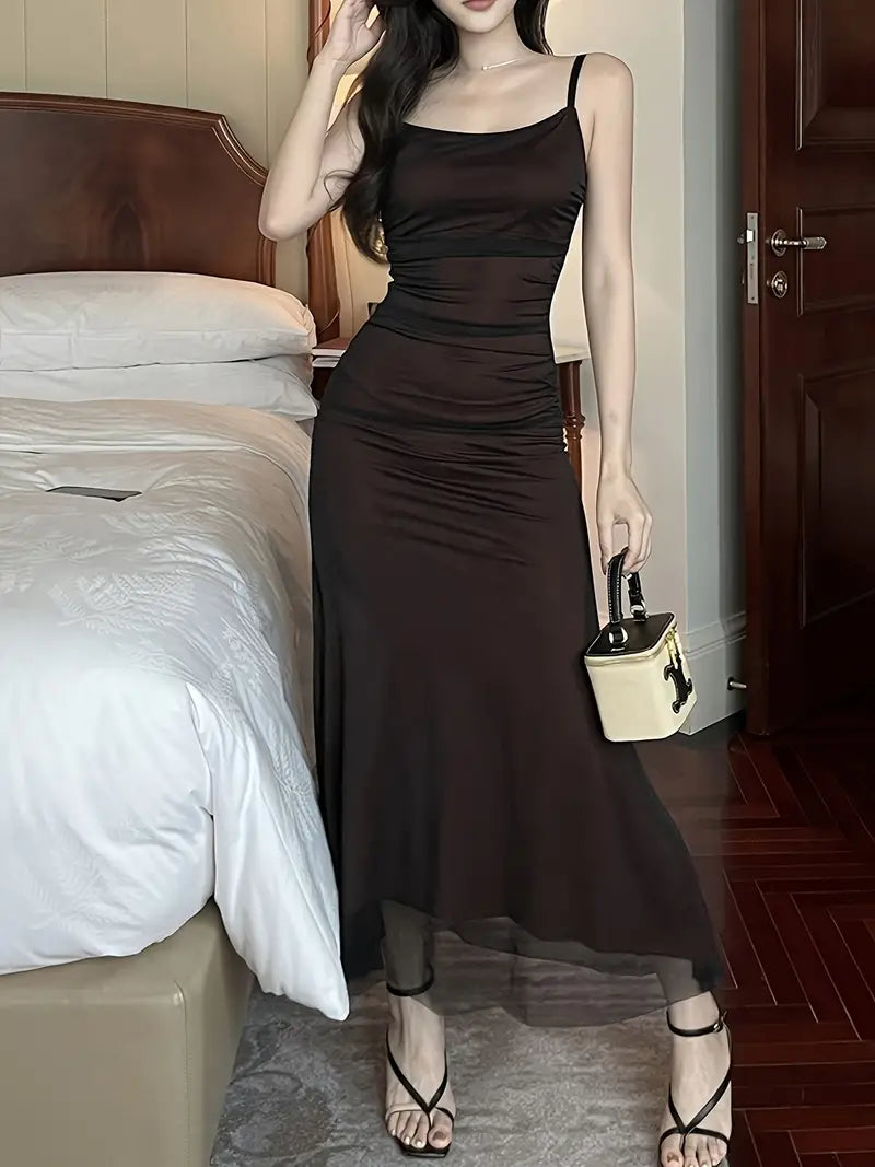 EB | Midi Kleid Glamour Stil Ohne Ärmel