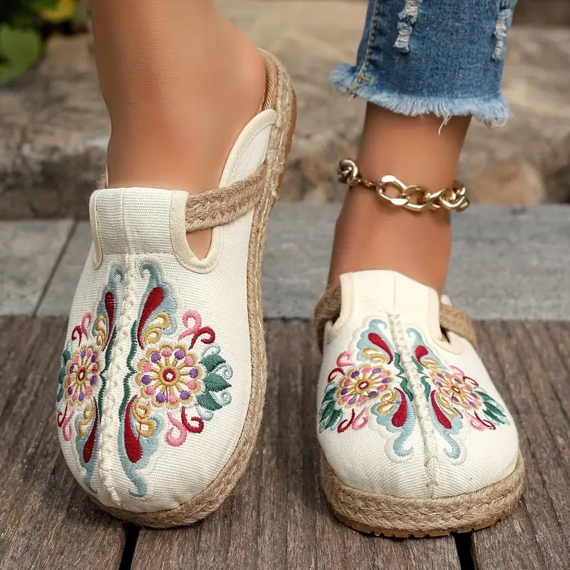 Flache Schuhe für Frauen mit floralem Muster EB